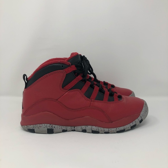 Jordan 10 Retro ‘Bulls Over Broadway’ - Picture 2 of 5